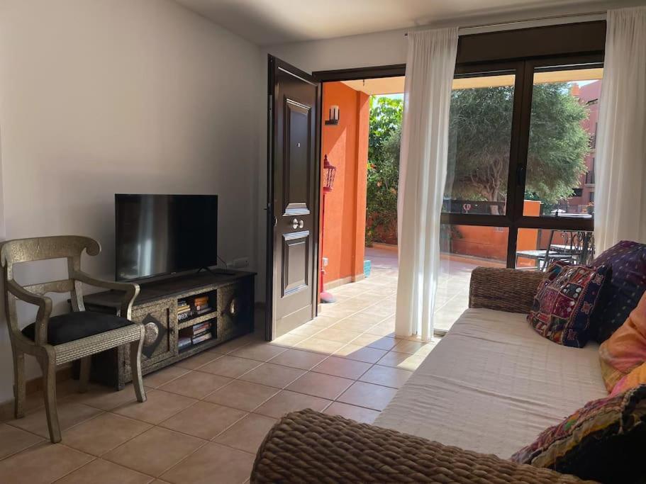 Cozy Apartment With Large Terrace Next To The Pool La Tejita Exterior foto