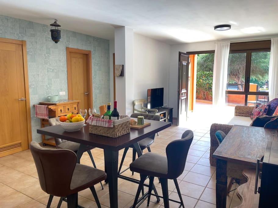 Cozy Apartment With Large Terrace Next To The Pool La Tejita Exterior foto